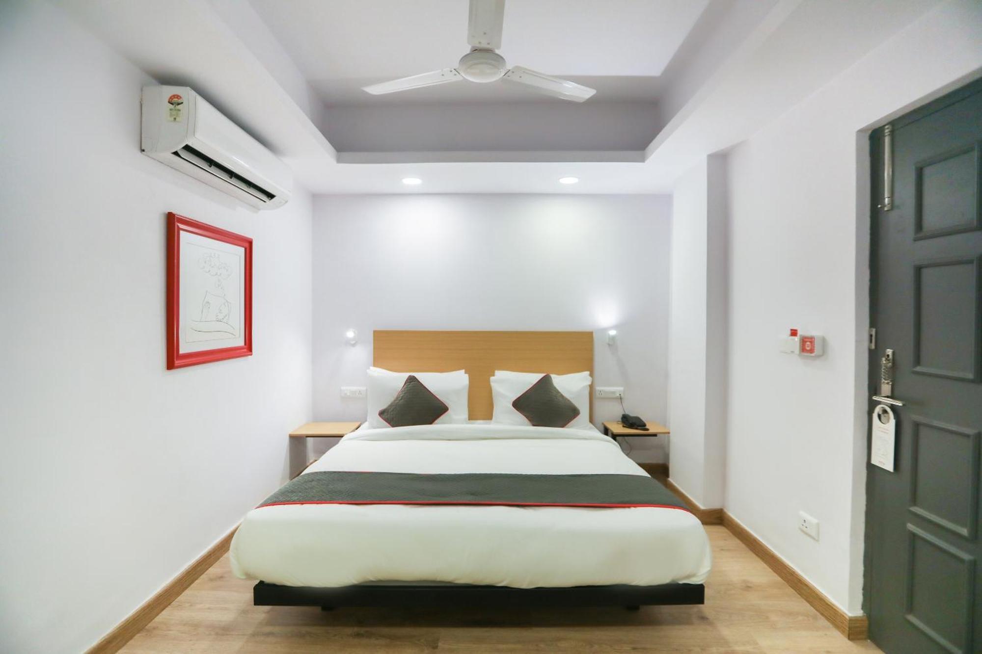 Super Townhouse Suncitel Near Kolkata Airport Hotel